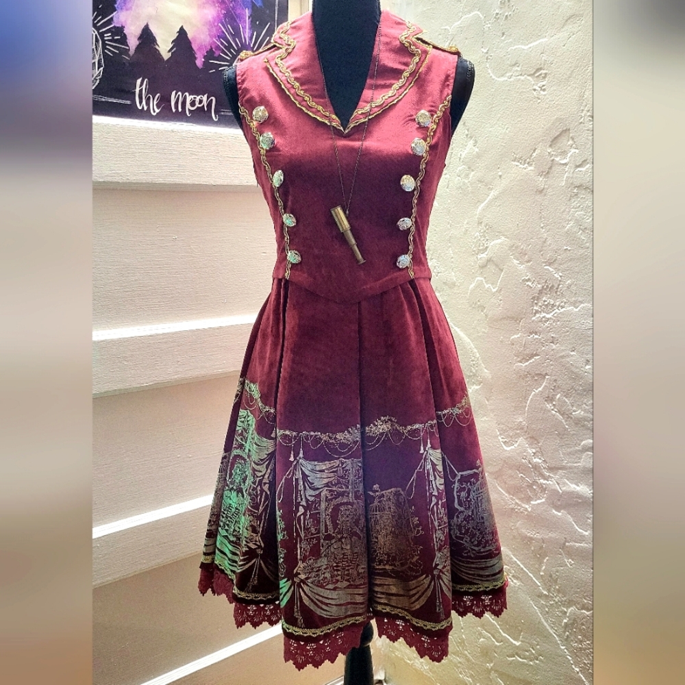 Elegant Burgundy Lolita Cosplay Dress With Gold Accents
